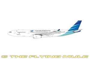 Phoenix Models 1:400 A330-200 Garuda Indonesia Airways PK-GPY - Picture 1 of 1