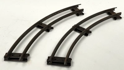 Vintage Hornby Clockwork O Gauge 2 Railway Track Sharp Curves Flat Base + Clip - Image 1 of 4