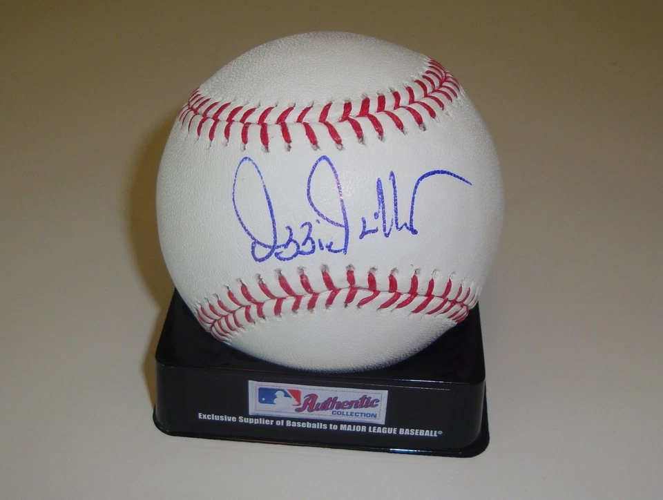 Ozzie Guillen Signed Official Major League Game Baseball w/COA Marlins White Sox - Image 1 of 1