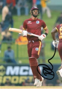 WEST INDIES CRICKET: ROSTON CHASE SIGNIERT 6x4 ODI ACTIONFOTO + COA - Bild 1 von 1