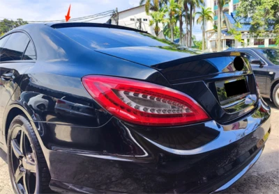 Alerón de techo trasero negro brillante para Mercedes-Benz Clase CLS W218 2012-2017 Foto 1 de 2