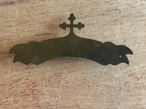 Deco Cruz Insignia Pin Cinta Soporte Tono Latón Chas Svendsen EE. UU. De Colección Antiguo - Imagen 1 de 21