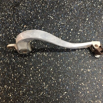 92-00 SUZUKI RM125 OEM ПРАВАЯ ЗАДНЯЯ ТОРМОЗНАЯ НОЖНАЯ ПЕДАЛЬ 43120-43D10 - Изображение 1 из 4