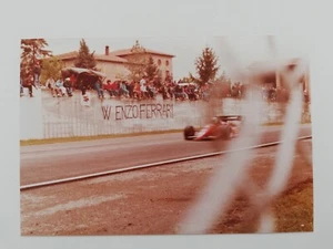 Foto Originale Formula 1 GP Imola 1984 Omaggio a ENZO FERRARI e FERRARI 126C4 - Bild 1 von 1