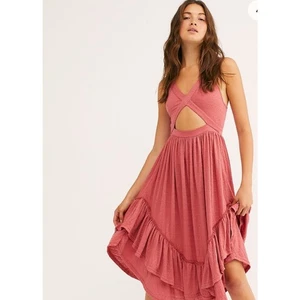 Free People Beach Royce asymmetrisches Boho Midikleid rose L Cut-Out Detail fließend - Bild 1 von 8