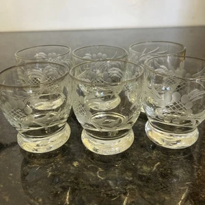 Set of 6 Vintage Etched Glass Whisky Tots – Thistle Pattern, 6cm, Scottish Style - Picture 1 of 7
