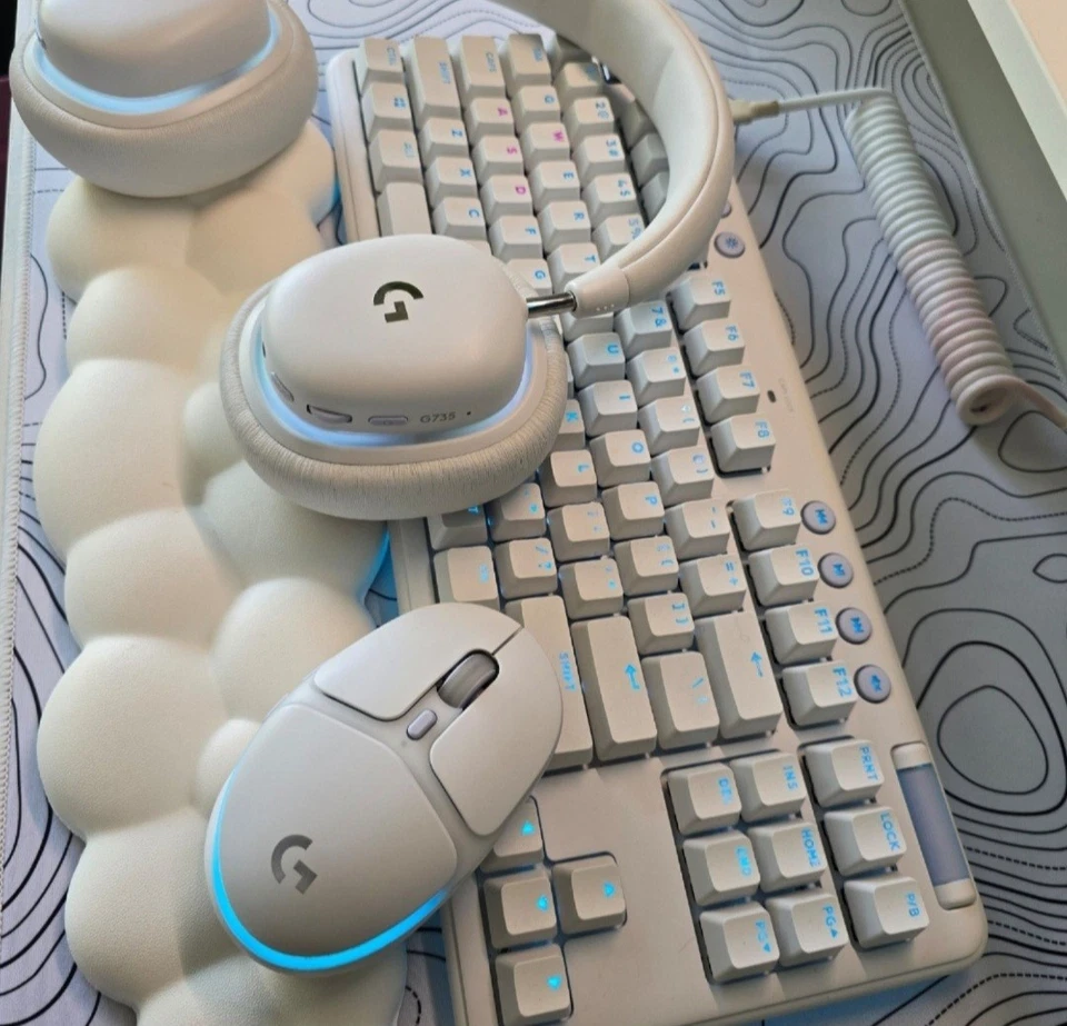 Logitech Aurora Collection Bundle Foto 1 de 3