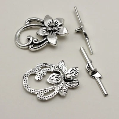 20 Sets Tibetan Silver Tone Flower Toggle Clasps 20X30mm Jewelry Making - Image 1 of 4