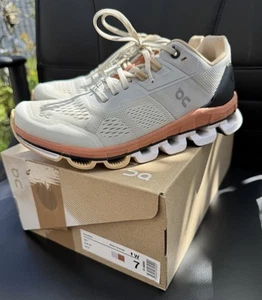 On Cloud Cloudtec Damen Sport Lauf Training Schuhe Sneacker Gr. 38 - Bild 1 von 15