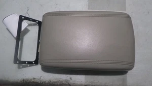 07 CADILLAC DTS CENTER CONSOLE ARMREST LID - Picture 1 of 8
