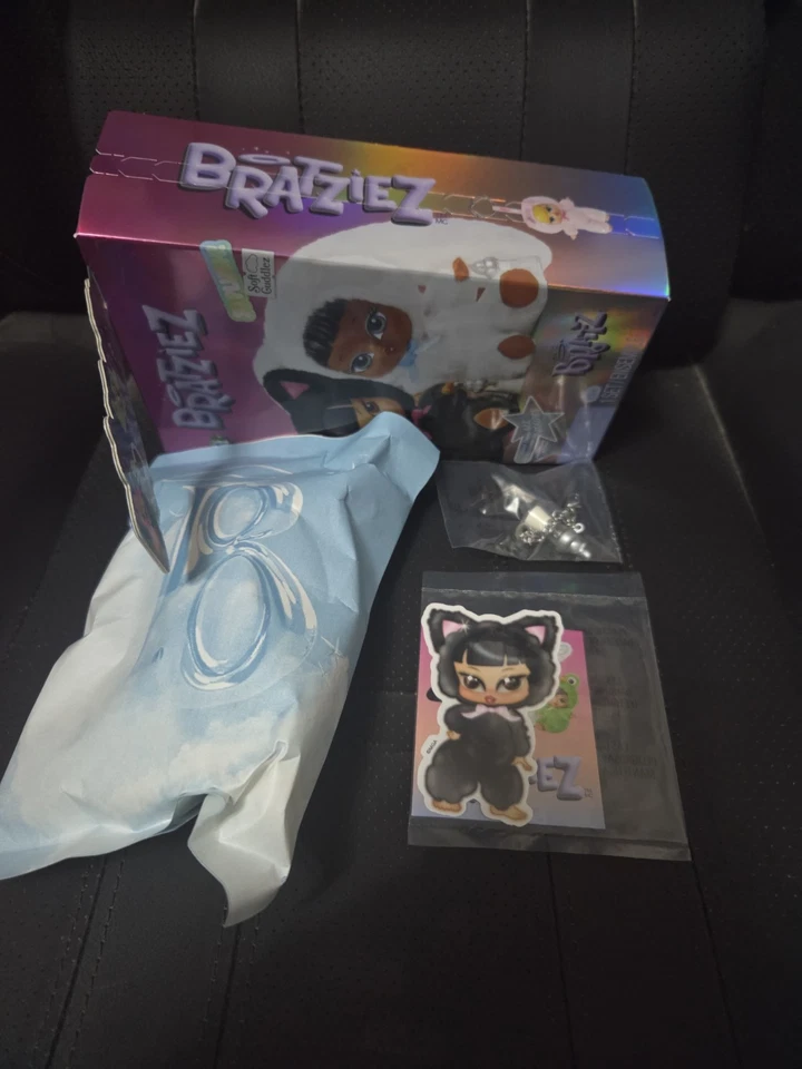 Bratz Bratziez Serie Iconz Peluche Caja Ciega Dije Clip JADE KOOL KAT SE ENVÍA HOY Foto 1 de 1