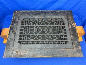 Antiker Bodenlüftungsrost mit Rahmen & funktionierenden Lamellen, lässt sich leicht öffnen, 20" x 15,25" - Bild 1 von 18