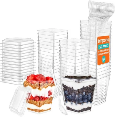 Tazas de postre de plástico de 5 oz con tapas y cucharas - Paquete de 50 aperitivos, transparentes  Foto 1 de 4