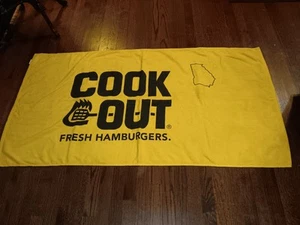 Toalla de playa promocional amarilla para hamburguesa fresca restaurante cocina-out ¡RARA! - Imagen 1 de 4
