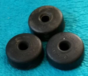 Mercedes Benz 180 Stoßdämpfergummis Gummi Einzelpreis 3,33 € Oldtimer NEU - Bild 1 von 3