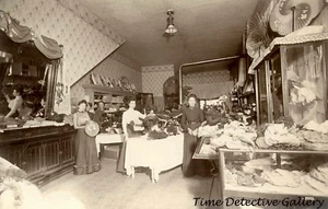 Frauen und Hüte in einer Mühle - um 1880 - historischer Fotodruck - Bild 1 von 1