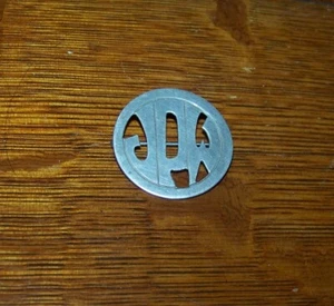 Lenore Doskow Ind. 1973 vintage Pin monograma de plata esterlina JPW 6,3 g - Imagen 1 de 2