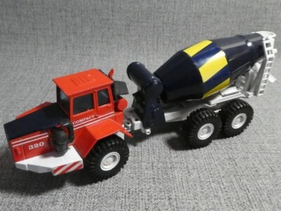 JOAL DIECAST HEAVY COMPACT 320 ARTICULATING CEMENT MIXER AND CAB SCALE 1:50 - Image 1 of 4