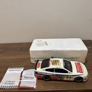 Nuovissima Dale Earnhardt Jr 2014 Guardia Nazionale #88 Chevy SS Auto Scolpita COA - Foto 1 di 10