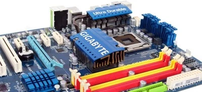 Placa madre Gigabyte ga-ep45-ud3r, escudo, manual Foto 1 de 2