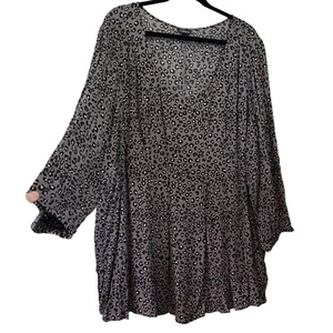 Blusa Torrid Para Mujer Peplum Novedad Estampado Guepardo Rosa y Gris Talla 5X - Imagen 1 de 11