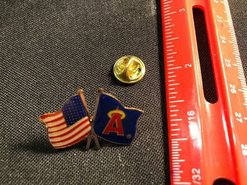 Anaheim Angels Halo & USA Flag Pin - NEW OLD STOCK - Circa 1991 MLB Licensed Cover