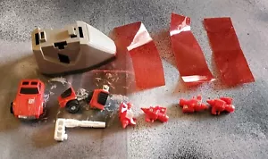 Lote de piezas y piezas de figuras de acción Hasbro G1 Transformers de colección tal cual lote - Imagen 1 de 6