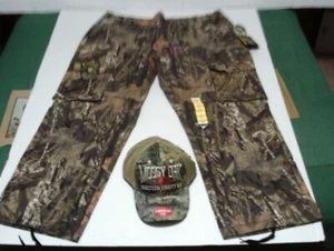 Mossy Oak Mountain Country Mens Cargo Pants Size XXL (44-46) PLUS FREE MOSSY CAP - Picture 1 of 16