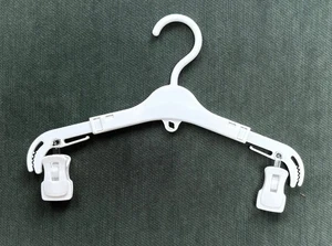 10 GROHANGER Extendable White Baby Clothes Hanger with 6 Clips 26-41cm - Picture 1 of 3