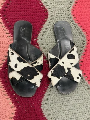 Seychelles Total Relaxation Animal Print Cow Fur Leather  Sandals Size 6.5 - Image 1 of 4