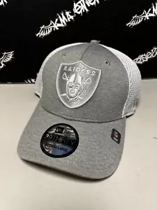NWT New Era 39Thirty Las Vegas Oakland Raiders Gray White Mesh Flex Fit Hat MENS - Picture 1 of 2