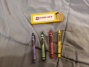Paquete de 4 crayones Trader Joes - Imagen 1 de 6