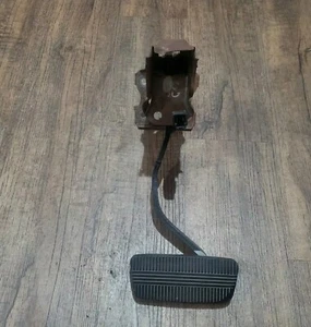 89-94 Nissan 240sx Auto Brake Pedal S13 OEM 89 90 91 92 93 94 - Picture 1 of 6