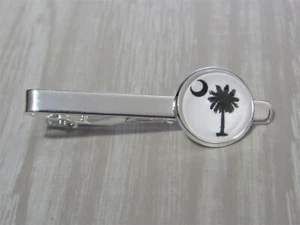 Palmetto Tree Sourh Carolina Tie Clip, Formalwear, Gift for Him, Charleston - Picture 1 of 2