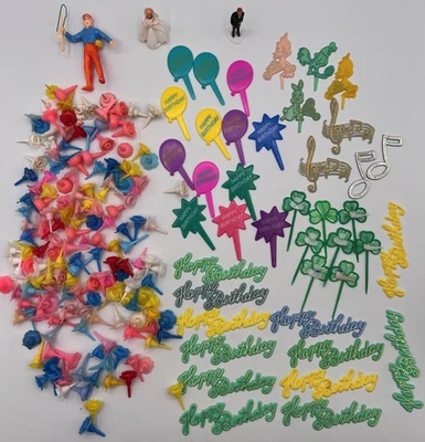 Aprx 200+ Candelabros de flores de plástico vintage, paquete de adornos para pasteles de celebración Foto 1 de 4