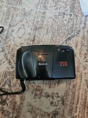 Kodak Star 435 35mm Point & Shoot Electronic Flash Camera  - Image 1 of 4