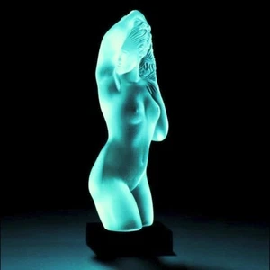 Art Deco Cyan Uranium Glass ' Beautiful Girl ' Sculpture 1930' H.Hoffmann - Picture 1 of 2