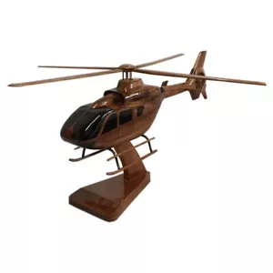 Helicóptero utilitario Eurocopter EC 135 Airbus H135 modelo de escritorio de madera - Imagen 1 de 5