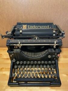 1920s Underwood typewriter Type 5
