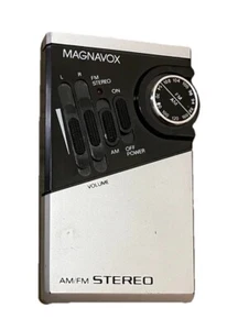 Vintage Magnavox D1600 Radio AM FM Stereo Receiver funktioniert - Bild 1 von 4