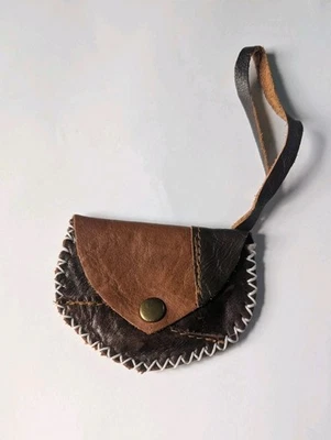 Bolsa de moedas feita à mão de couro bovino pequena renascentista nativa steampunk - Imagem 1 de 4