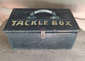 Vintage FolkArt Painted TACKLE BOX Wooden Primitive Wood Fishing Lure Chest - Picture 1 of 10
