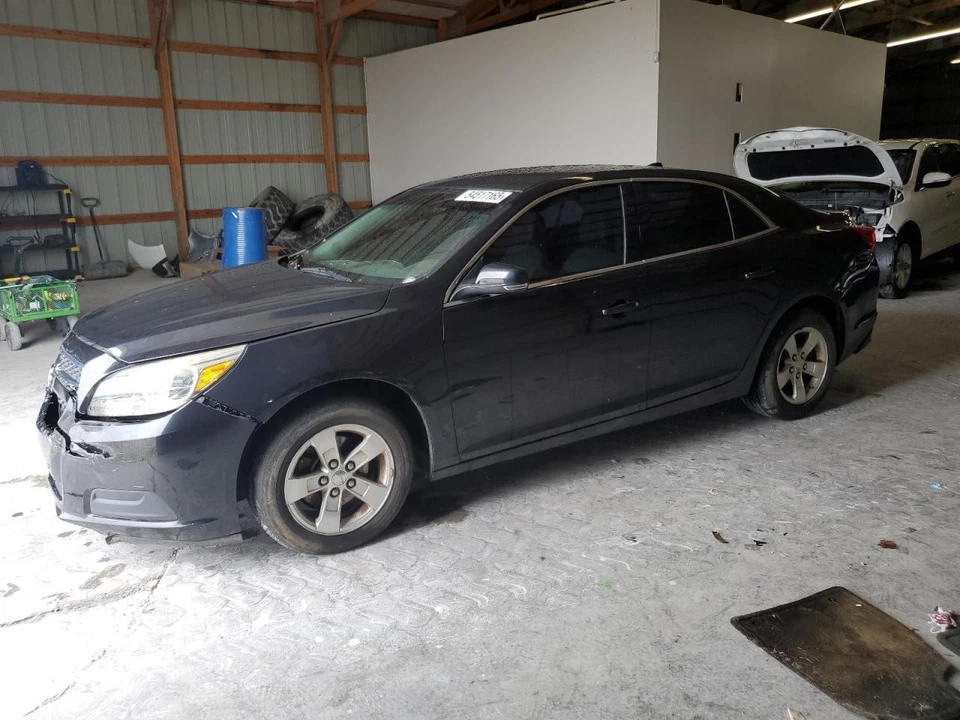 Conjunto de filtro de aire usado se adapta a: Chevrolet Malibu VIN 2013 1 cuarto dígito nuevo estilo Foto 1 de 4