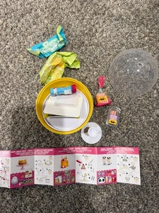 MGA Miniverse Make It Mini Diner Serie 4 Onda 2 Brindadas de Ladrillo - Imagen 1 de 2