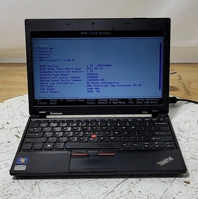 Portátil Lenovo ThinkPad X100e 350829U AMD ATHLON NEO MV-40 2 GB 250 GB VER NOTAS Foto 1 de 4