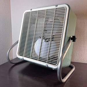 Vintage Eskimo Box Fan Model 121008 Turquoise Metal Frame Tilting Floor Stand - Picture 1 of 10