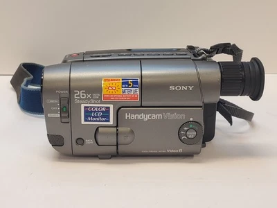 Sony Handycam Vision CCD-TRV22 Video8 8mm Camcorder Read Description  - Image 1 of 4