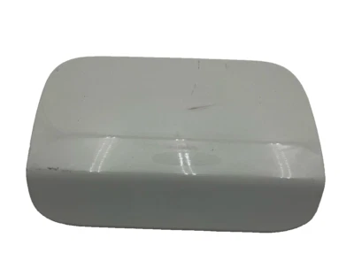 2011-2013 宝马 528i 燃气填充盖门盖原始设备制造商 — 第 1/4 张图片