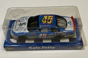 Signiert Kyle Petty #45 Hands To Victory 1:24 Diecast Winner's Circle NASCAR - Bild 1 von 7