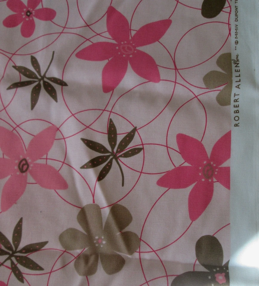 26" de Robert Allen @ Hogar TELA FLORAL Decorador ROSAS MARRONES Flor Foto 1 de 1
